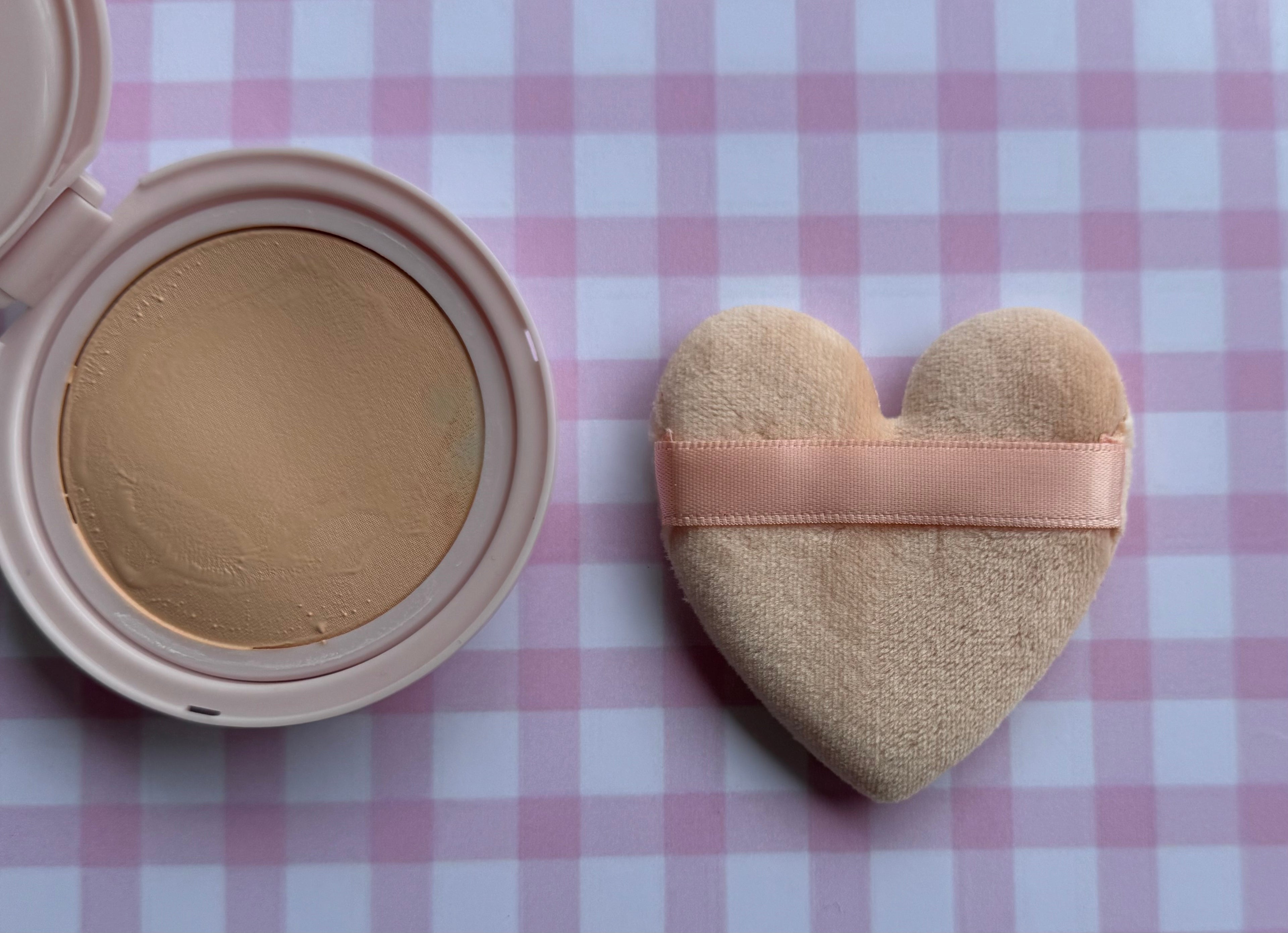 Velvet Touch (Makeup Puff)